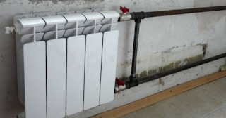 Установка биметаллических радиаторов отопления в квартире в Нефтеюганске - от 2083 руб.